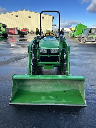 Image of John Deere 3043D equipment image 2