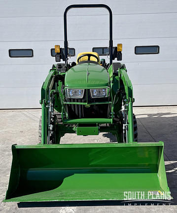 Image of John Deere 3043D equipment image 2