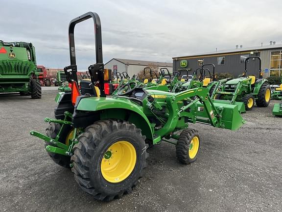 Image of John Deere 3043D equipment image 3