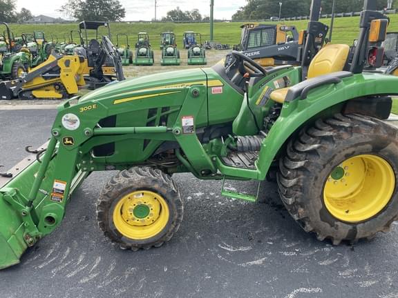 Image of John Deere 3043D equipment image 3