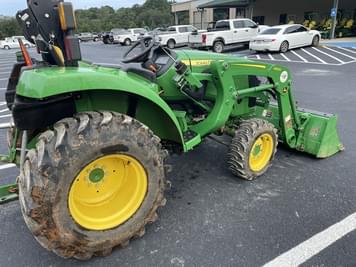 Main image John Deere 3043D