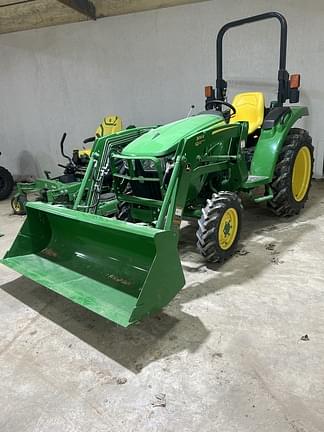 Image of John Deere 3043D equipment image 1