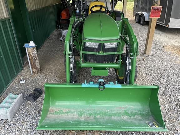 Image of John Deere 3043D equipment image 1