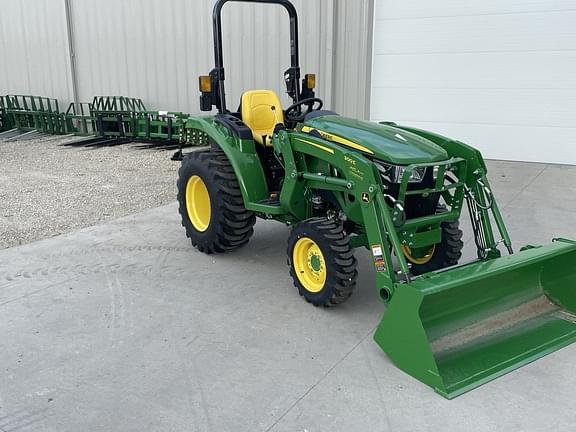 Image of John Deere 3043D equipment image 3