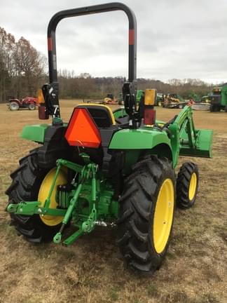 Image of John Deere 3043D equipment image 3