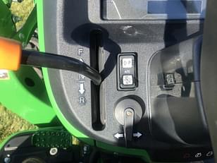 Main image John Deere 3043D 17