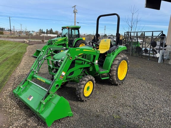 2022 John Deere 3043D Equipment Image0