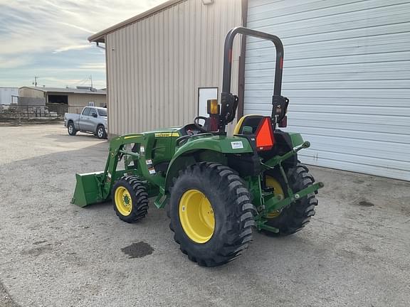 Image of John Deere 3043D equipment image 2