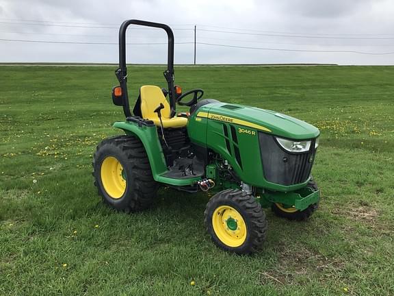Image of John Deere 3046R Primary image