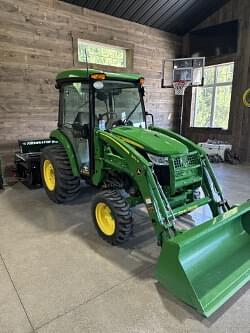 Image of John Deere 3046R equipment image 1