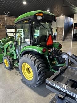 Image of John Deere 3046R equipment image 3