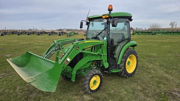 2022 John Deere 3046R Equipment Image0