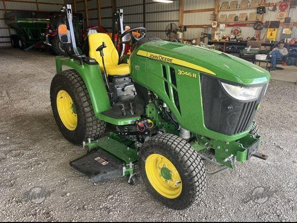 2022 John Deere 3046R Equipment Image0