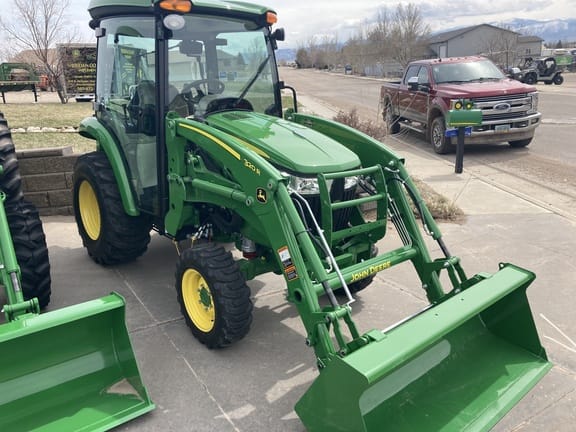 2022 John Deere 3046R Image