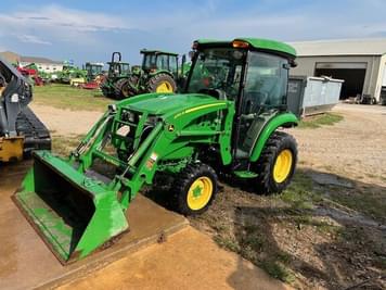 Main image John Deere 3046R