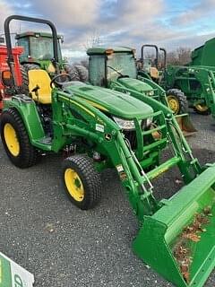 Image of John Deere 3046R equipment image 2