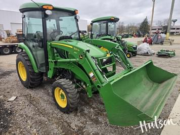Main image John Deere 3046R