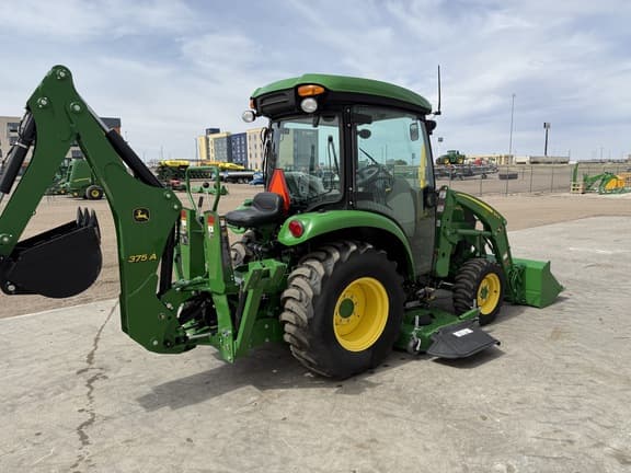 Image of John Deere 3046R equipment image 4
