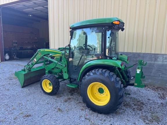 Image of John Deere 3046R equipment image 2