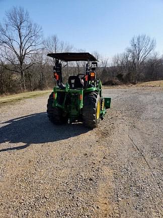 Image of John Deere 3046R equipment image 1