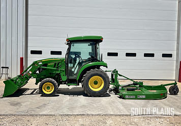 Main image John Deere 3046R