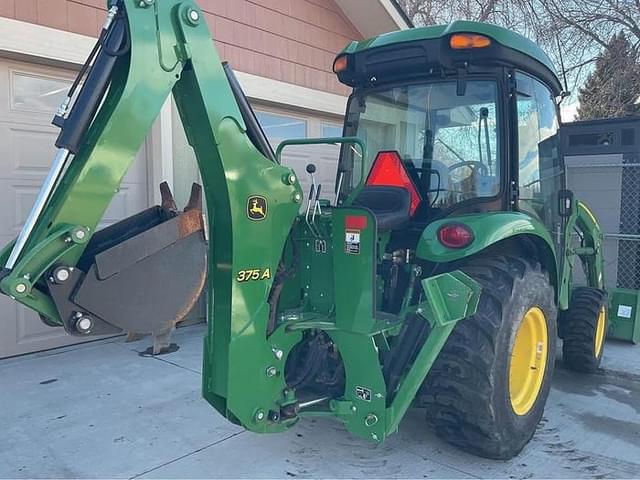 Image of John Deere 3046R equipment image 3