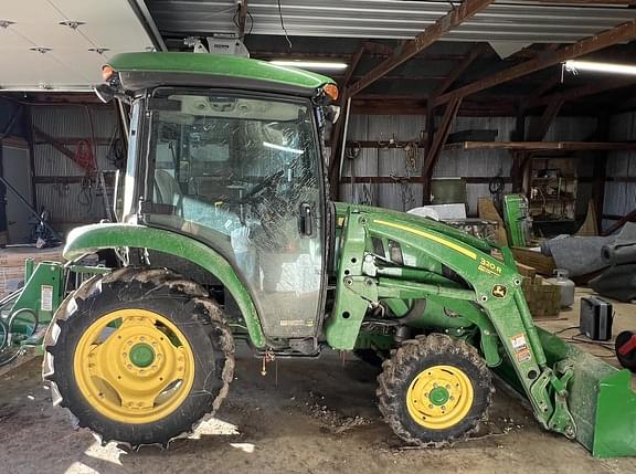 Image of John Deere 3046R Primary image