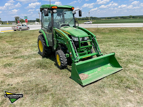 Image of John Deere 3046R equipment image 3