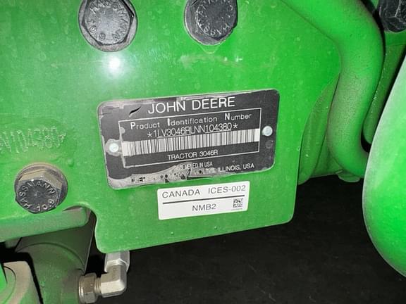 Image of John Deere 3046R equipment image 3