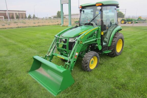 2022 John Deere 3046R Image