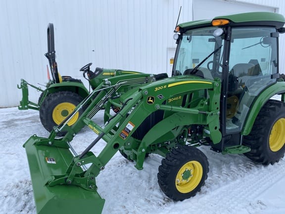 Main image John Deere 3046R