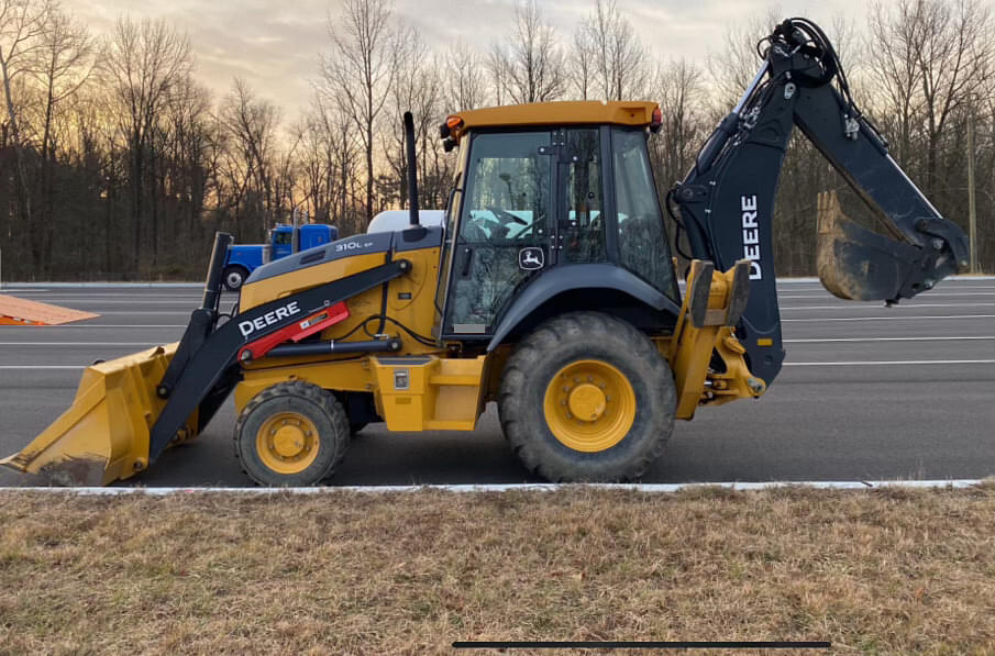 Image of John Deere 310L EP Image 0