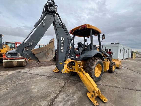 Image of John Deere 310L EP equipment image 4