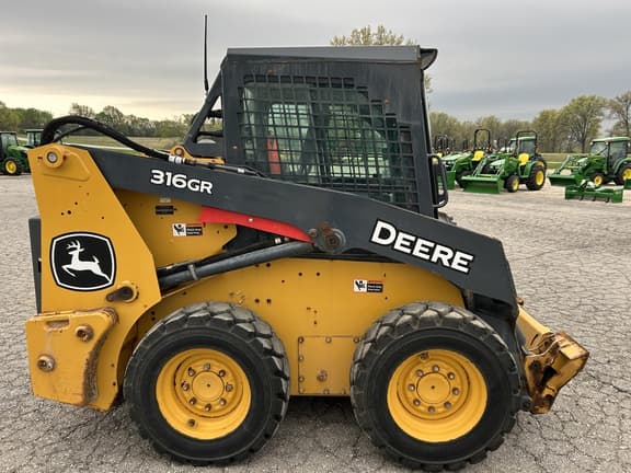 Image of John Deere 316GR equipment image 4