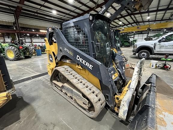 Image of John Deere 317G equipment image 1