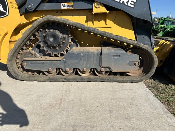 Image of John Deere 317G equipment image 3