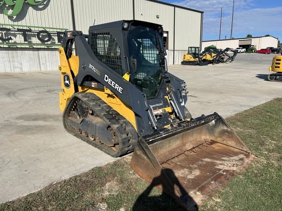 Image of John Deere 317G equipment image 2