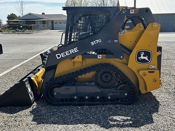 Image of John Deere 317G equipment image 3