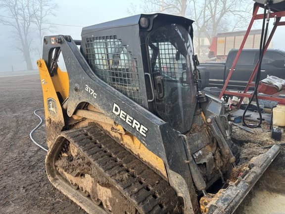 Image of John Deere 317G equipment image 3