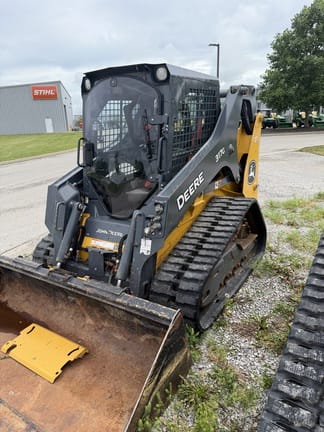 2022 John Deere 317G Equipment Image0