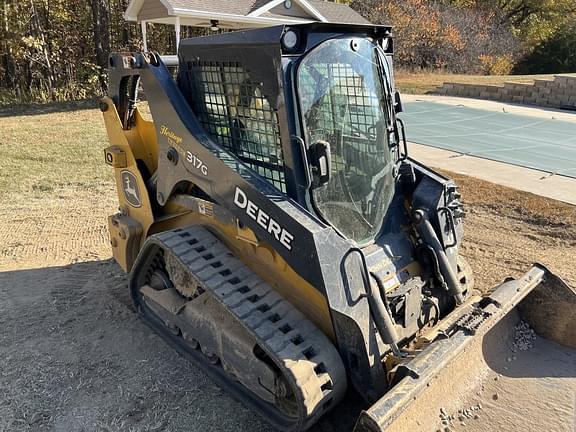 Image of John Deere 317G equipment image 1