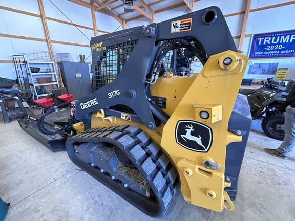 Image of John Deere 317G equipment image 1