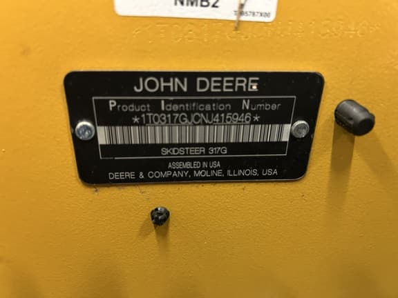 Image of John Deere 317G equipment image 2