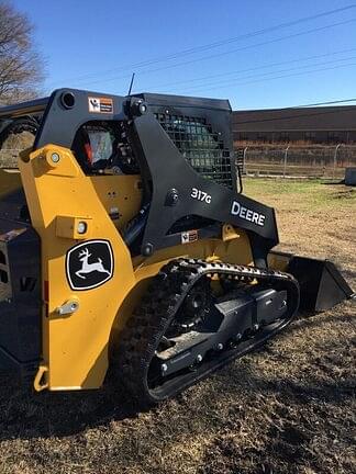 Image of John Deere 317G equipment image 4