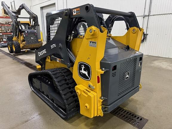 Image of John Deere 317G equipment image 2
