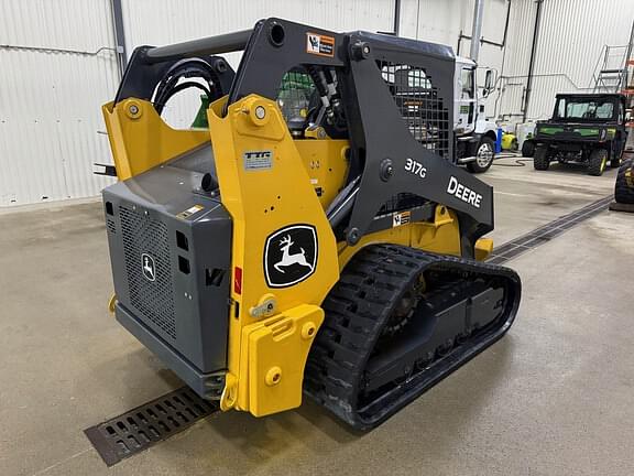 Image of John Deere 317G equipment image 4