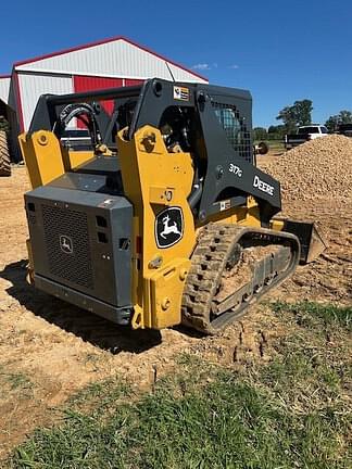 Image of John Deere 317G equipment image 3