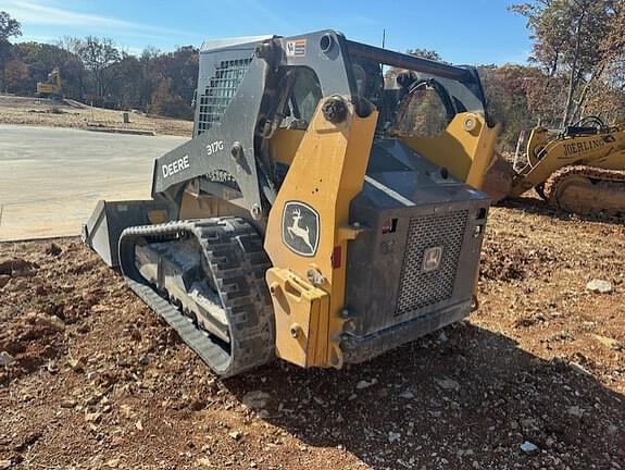 Image of John Deere 317G equipment image 3