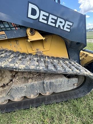 Image of John Deere 317G equipment image 4