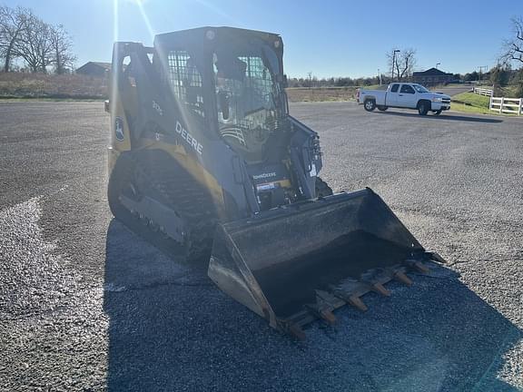 Image of John Deere 317G equipment image 4